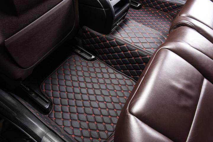 Wasserdichte Autoteppiche – Sportstil Schwarz & Rot